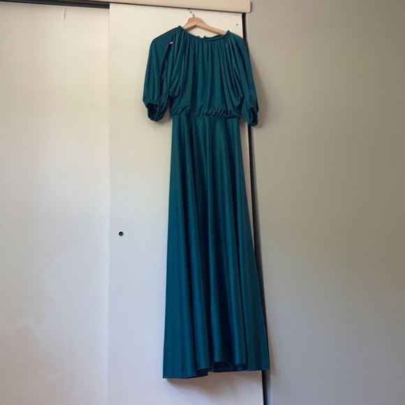 Vintage Green Dress - Picture 2 of 13